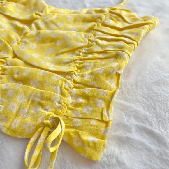 NWT Red Dress Boutique Yellow Floral Print Two Piece Set in Size Small - Picture 6 of 16